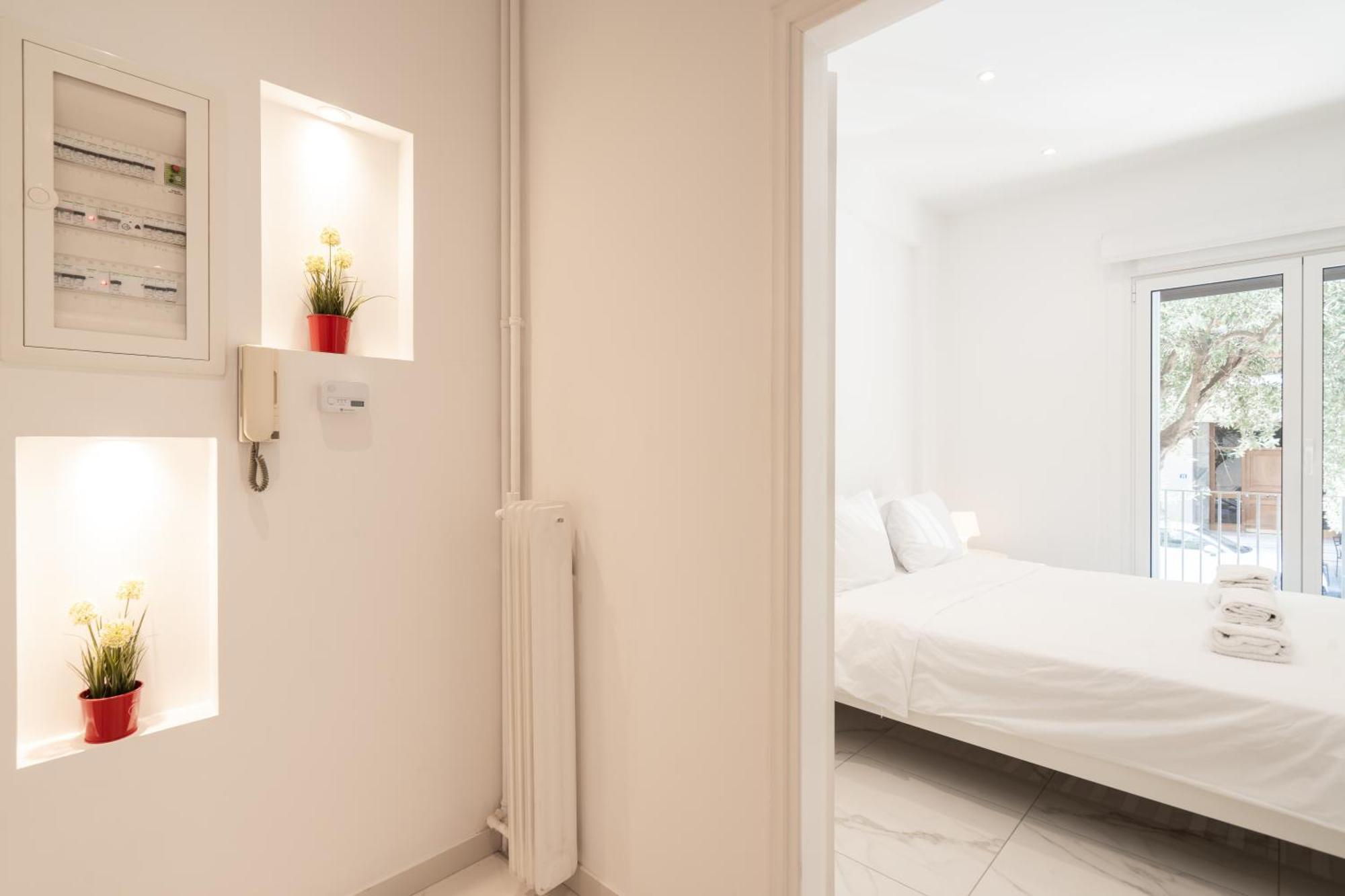 Sophisticated Modern Apt In Athens Center Ngoại thất bức ảnh