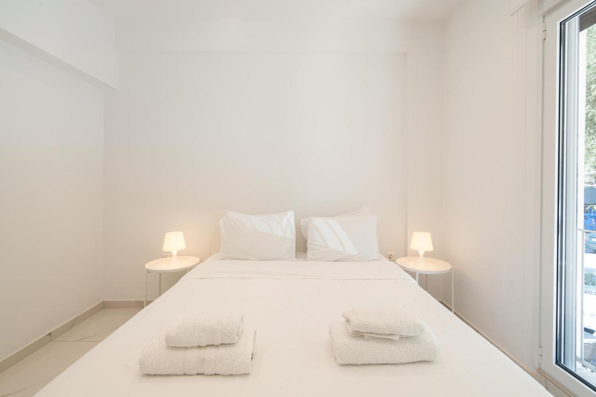 Sophisticated Modern Apt In Athens Center Ngoại thất bức ảnh